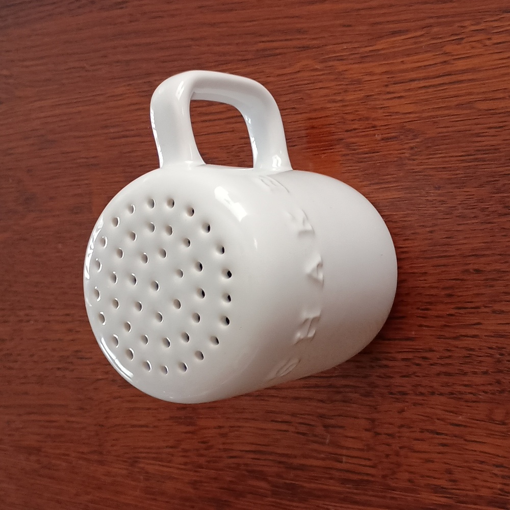 Pottery Barn Ceramic "Shake" Shaker b530